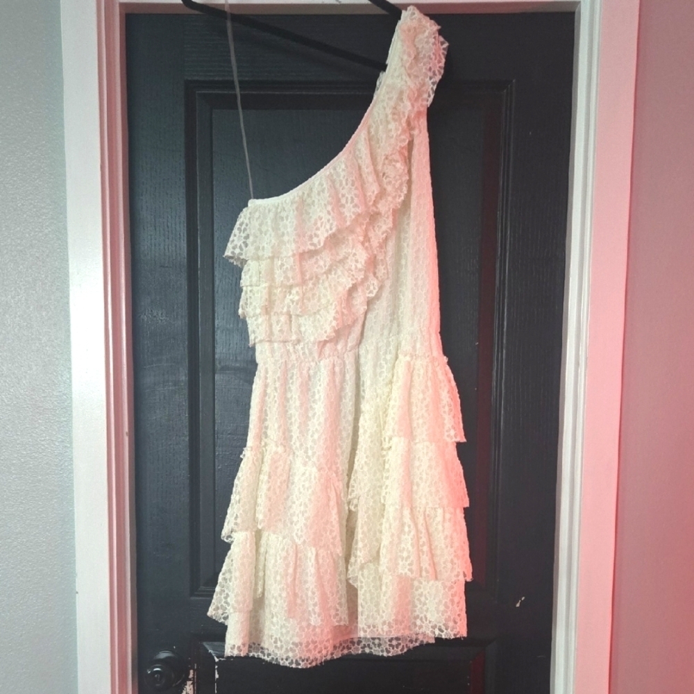 Chelsea & Violet One Shoulder White Tiered Lace Fit And Flare Mini Dress Large - Picture 10 of 11